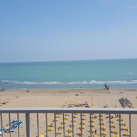 Residence Centro Commerciale - Walterigato Apartments Solo Per Famiglie Lido di Jesolo Exterior photo