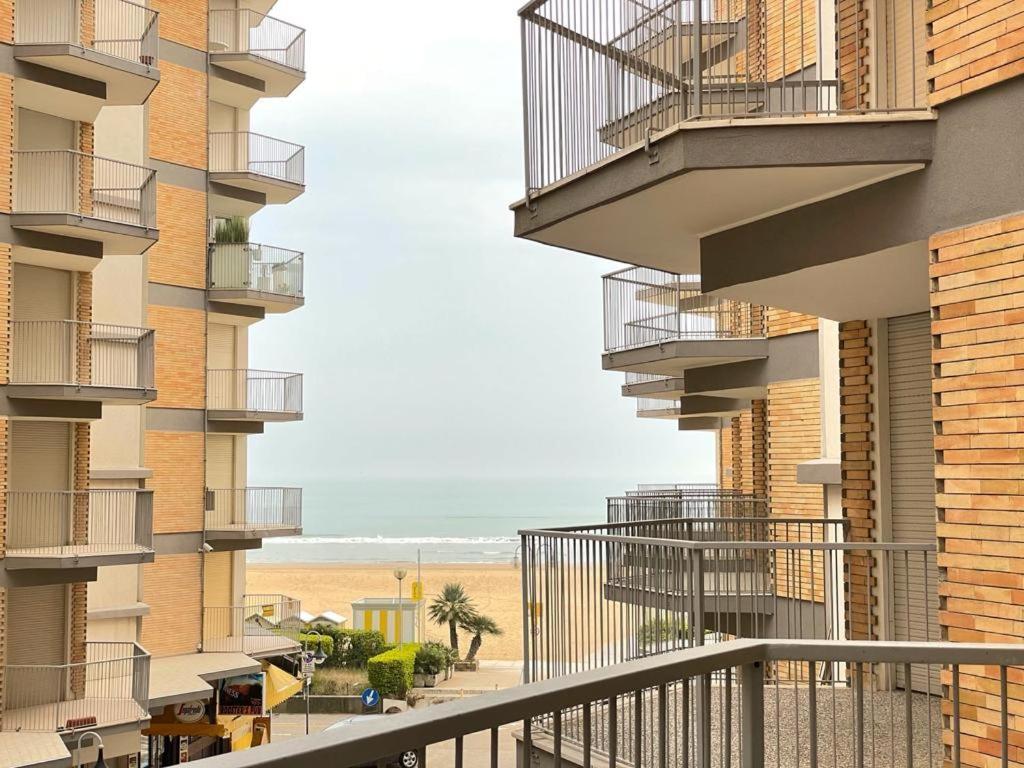 Residence Centro Commerciale - Walterigato Apartments Solo Per Famiglie Lido di Jesolo Exterior photo