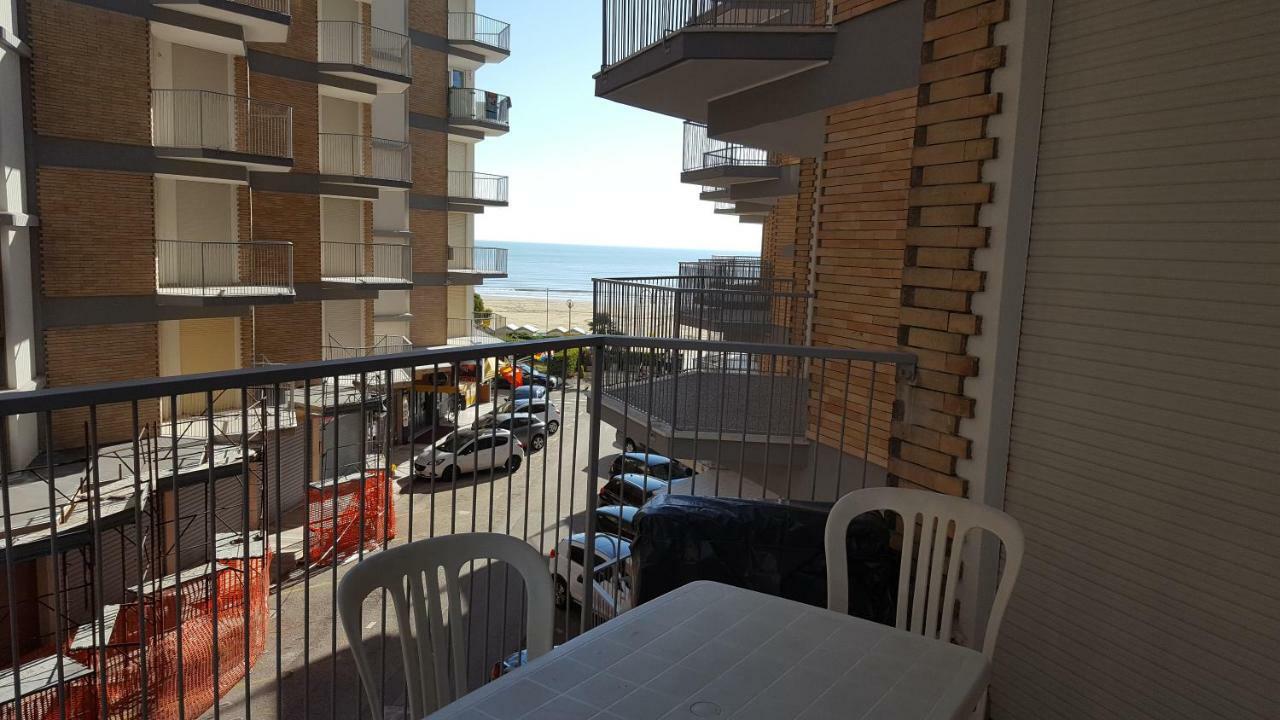 Residence Centro Commerciale - Walterigato Apartments Solo Per Famiglie Lido di Jesolo Exterior photo